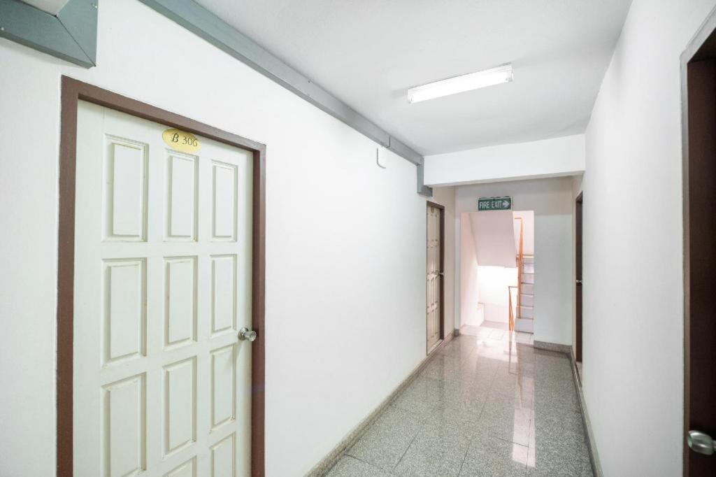 Oyo 519 B Min Airport Hotel